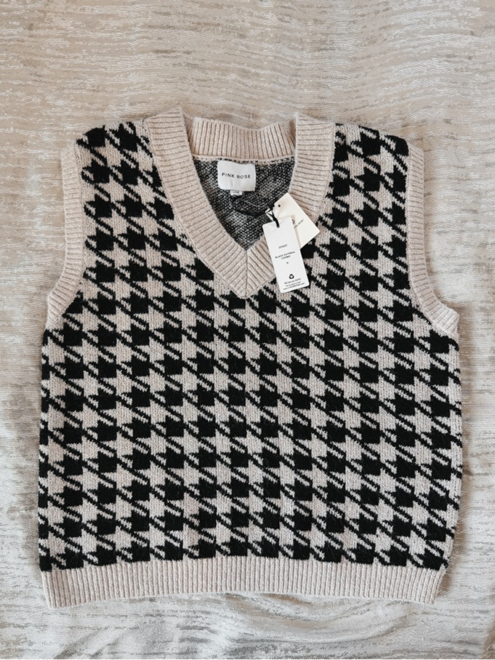 Pink Rose Black Oatmeal Houndstooth Sweater Vest Size Medium NWT